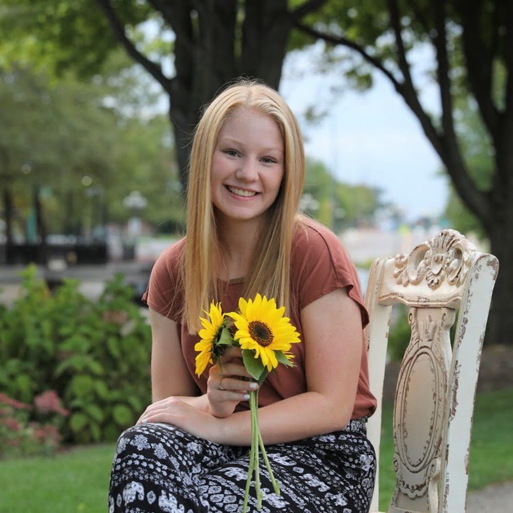 Meet your Posher, Nikki